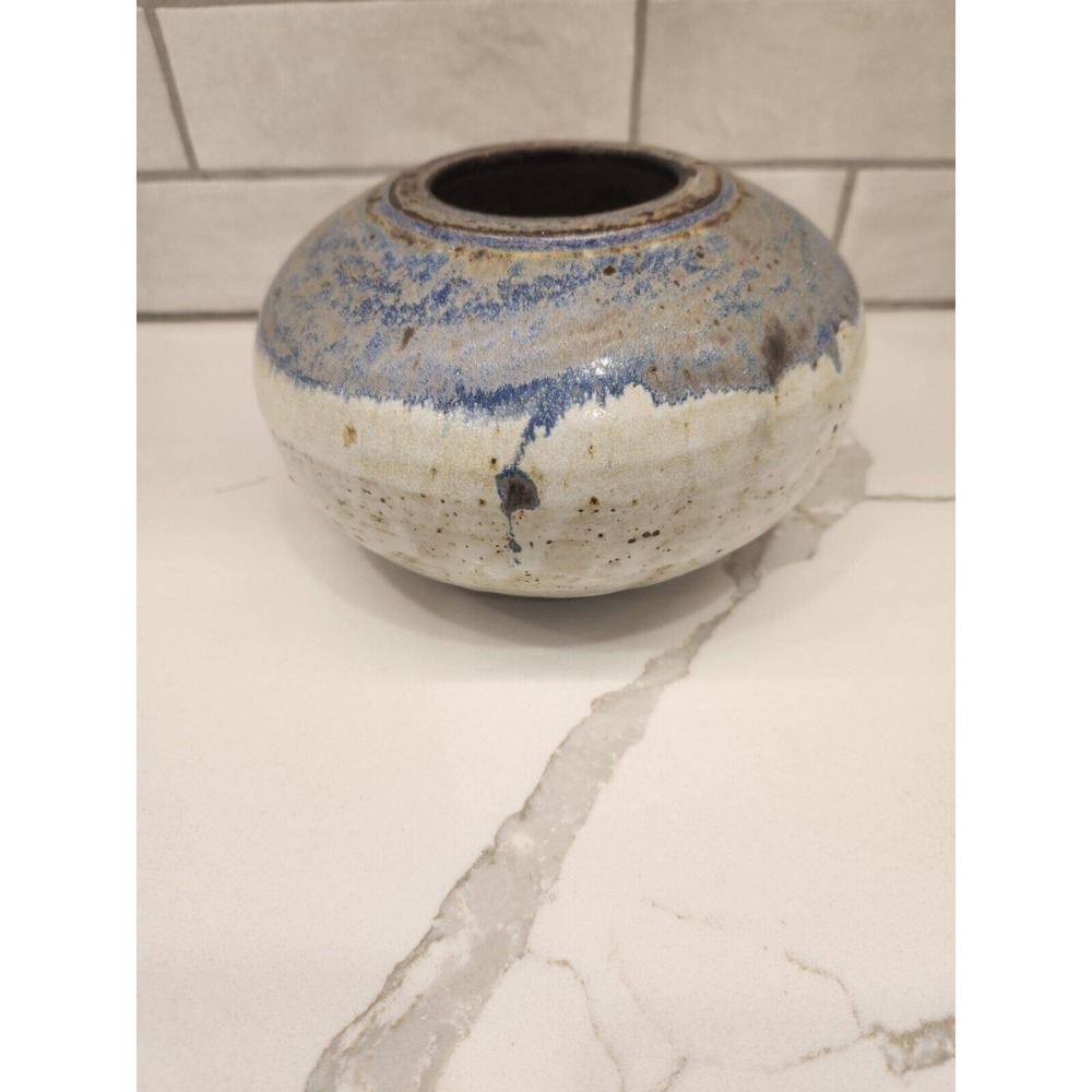 Studio Art Pottery Blue And Cream Speckle Glaze Round Vase Unsigned